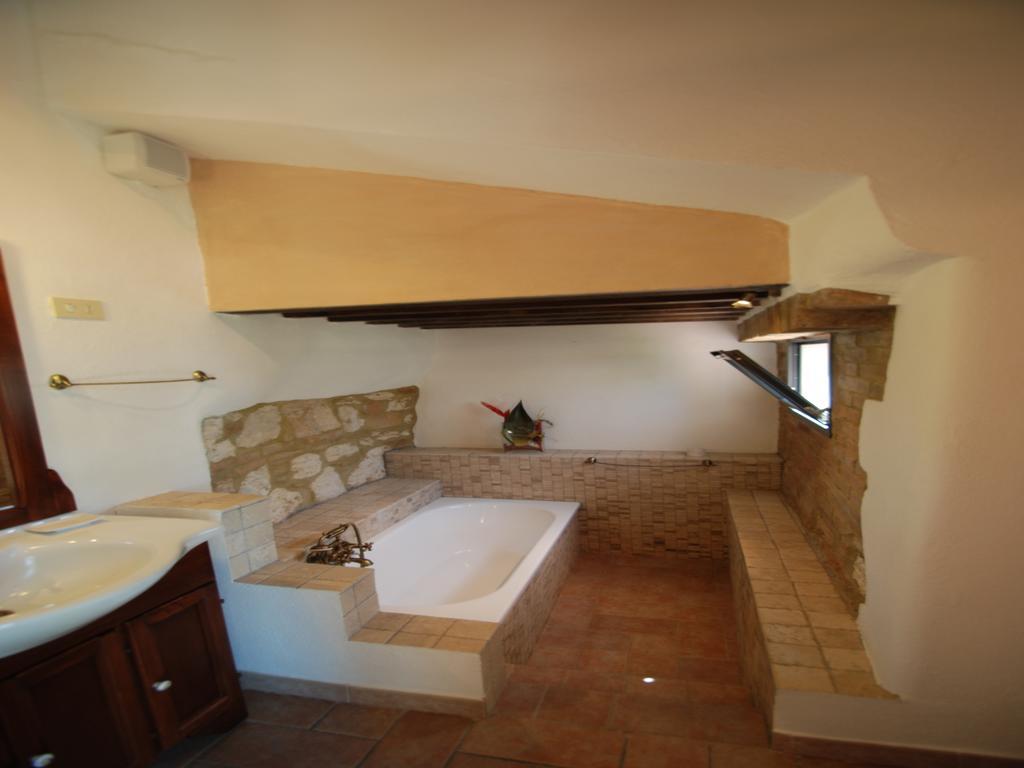 Agriturismo Bellavista Chiusure Eksteriør bilde